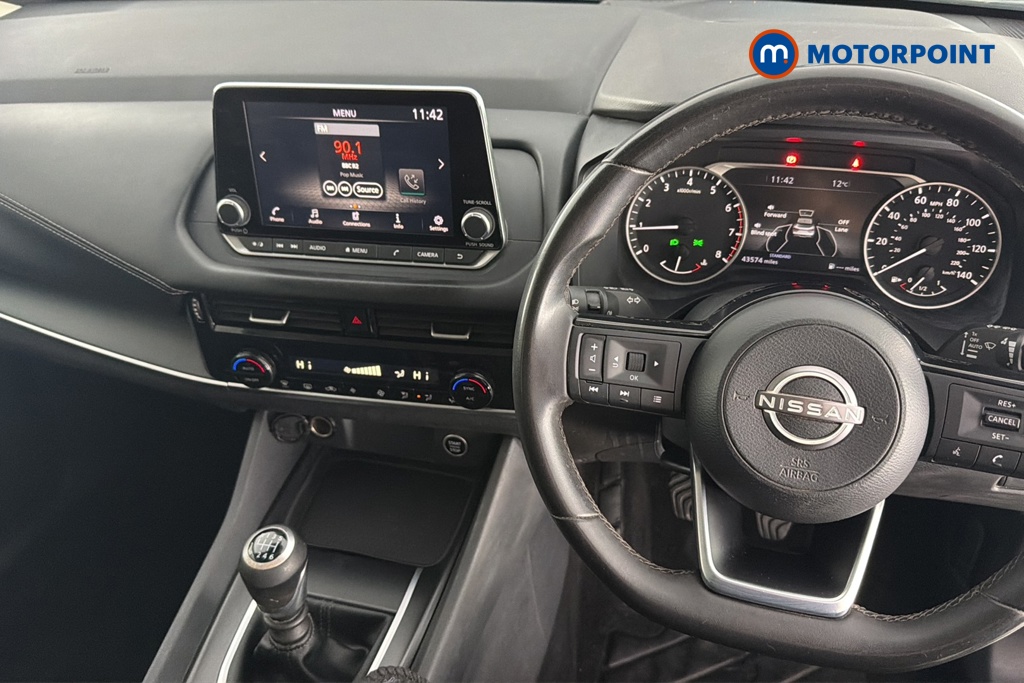 Nissan Qashqai Acenta Premium Manual Petrol SUV - Stock Number (1681181) - 1st supplementary image