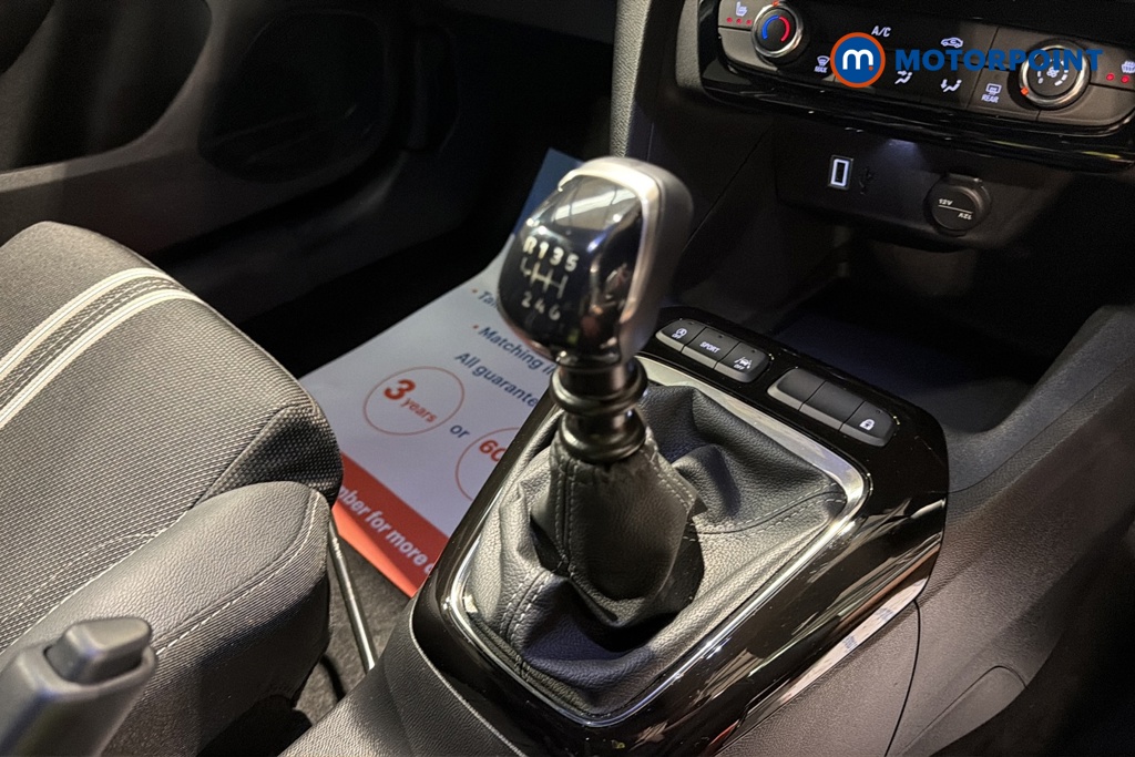 Vauxhall Corsa YES Manual Petrol Hatchback - Stock Number (1639750) - 15th supplementary image