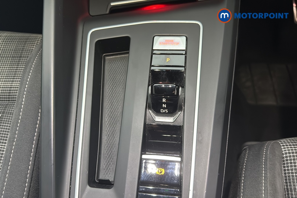 Volkswagen Golf GTD Automatic Diesel Hatchback - Stock Number (1660510) - 15th supplementary image