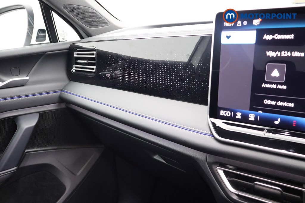 Volkswagen Tiguan R-Line Automatic Petrol Plug-In Hybrid SUV - Stock Number (1667400) - 10th supplementary image