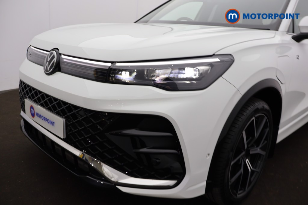 Volkswagen Tiguan R-Line Automatic Petrol Plug-In Hybrid SUV - Stock Number (1667400) - 32nd supplementary image
