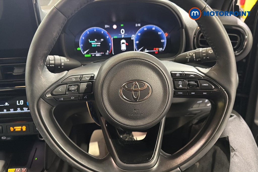 Toyota Yaris Cross Excel Automatic Petrol-Electric Hybrid Estate - Stock Number (1668714) - 2nd supplementary image