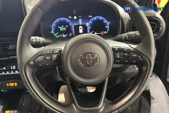 Toyota Yaris Cross Excel Automatic Petrol-Electric Hybrid Estate - Stock Number (1668714) - 2nd supplementary image