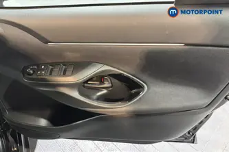 Toyota Yaris Cross Excel Automatic Petrol-Electric Hybrid Estate - Stock Number (1668714) - 18th supplementary image