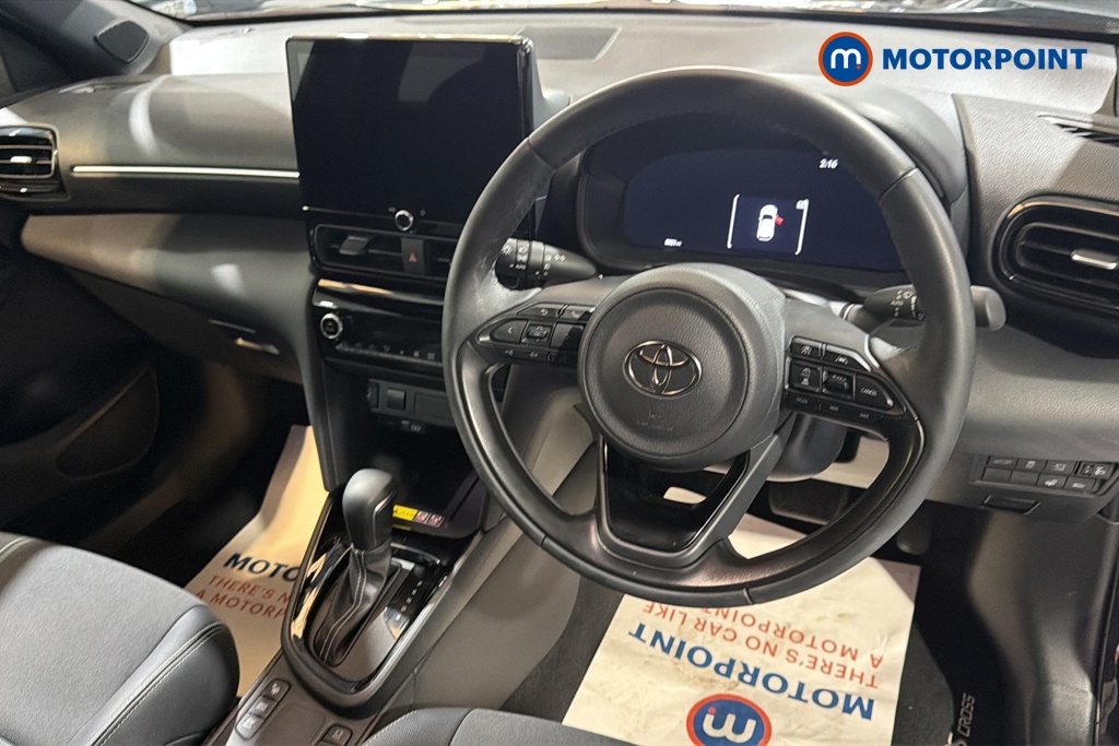 Toyota Yaris Cross Excel Automatic Petrol-Electric Hybrid Estate - Stock Number (1668714) - 1st supplementary image