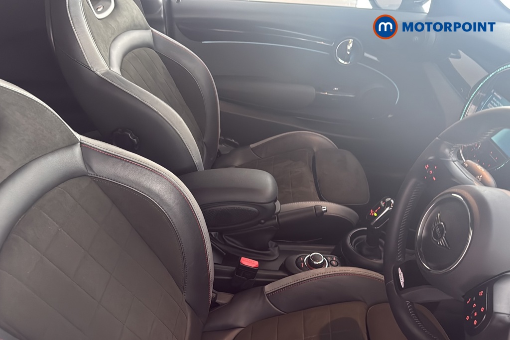 Mini Hatchback Cooper Sport Automatic Petrol Hatchback - Stock Number (1670754) - 22nd supplementary image