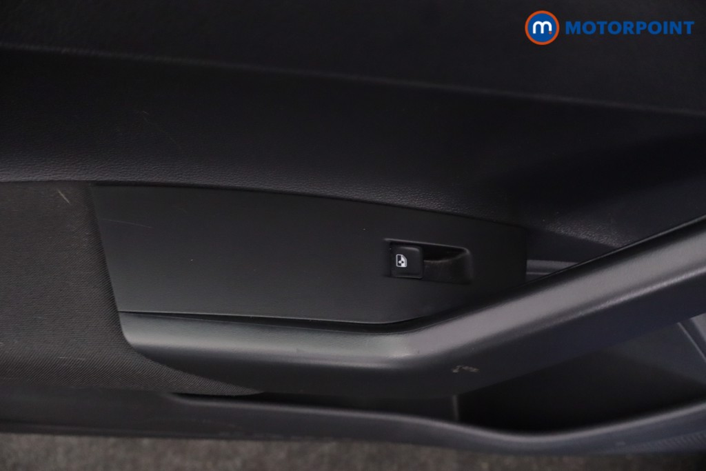 Volkswagen Polo Life Manual Petrol Hatchback - Stock Number (1672284) - 41st supplementary image