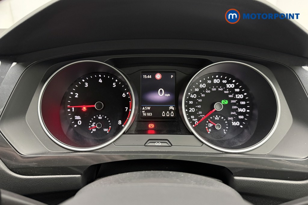 Volkswagen Tiguan Life Automatic Petrol SUV - Stock Number (1672605) - 6th supplementary image