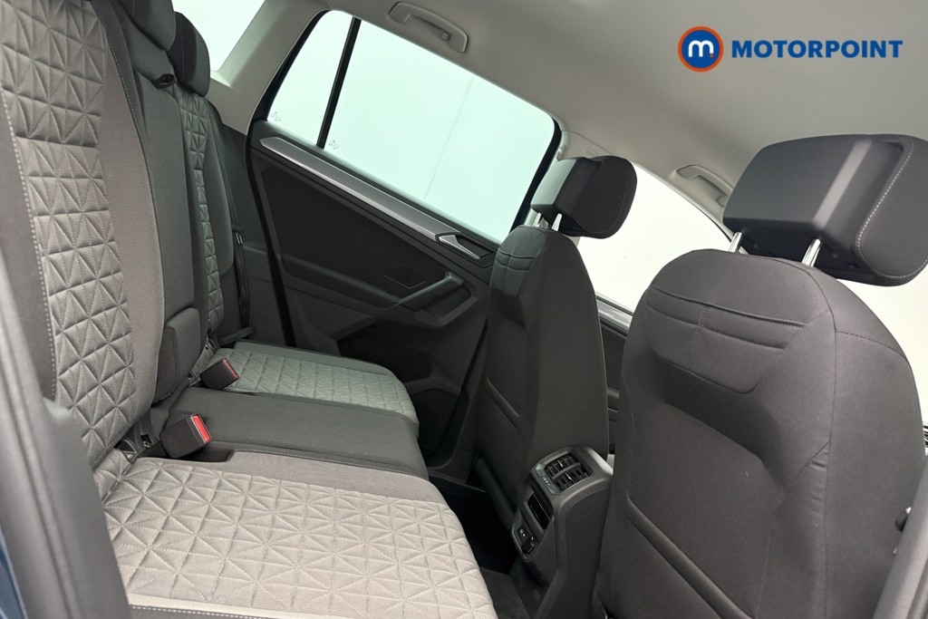 Volkswagen Tiguan Life Automatic Petrol SUV - Stock Number (1672605) - 9th supplementary image