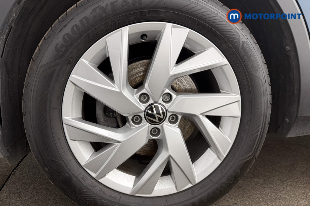 Volkswagen Tiguan Life Automatic Petrol SUV - Stock Number (1672605) - 12th supplementary image