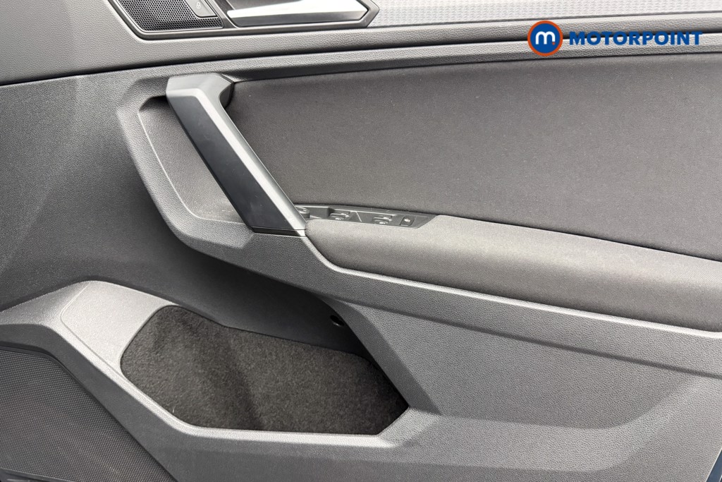Volkswagen Tiguan Life Automatic Petrol SUV - Stock Number (1672605) - 18th supplementary image