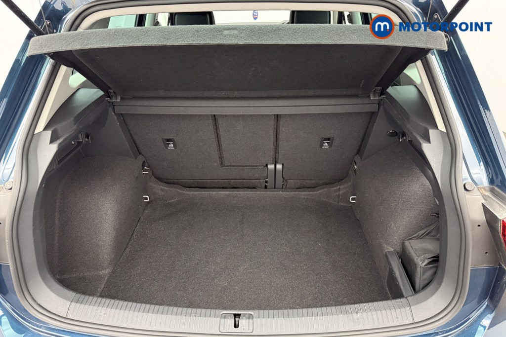 Volkswagen Tiguan Life Automatic Petrol SUV - Stock Number (1672605) - 23rd supplementary image