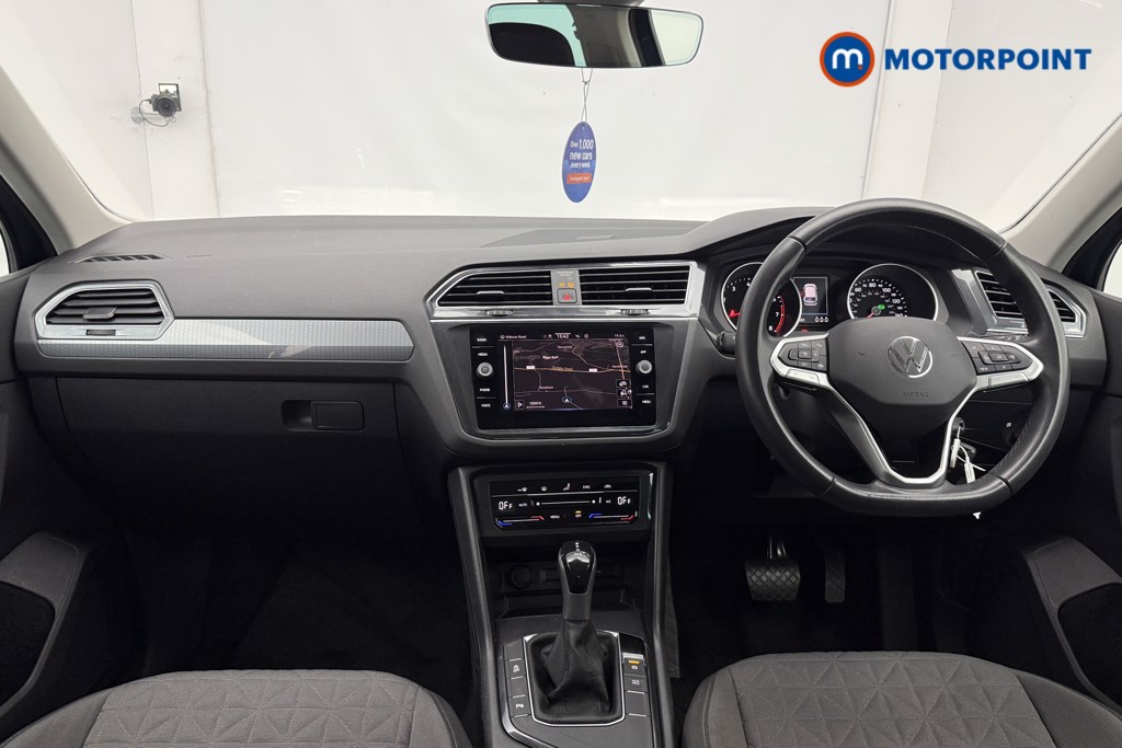 Volkswagen Tiguan Life Automatic Petrol SUV - Stock Number (1672605) - 1st supplementary image