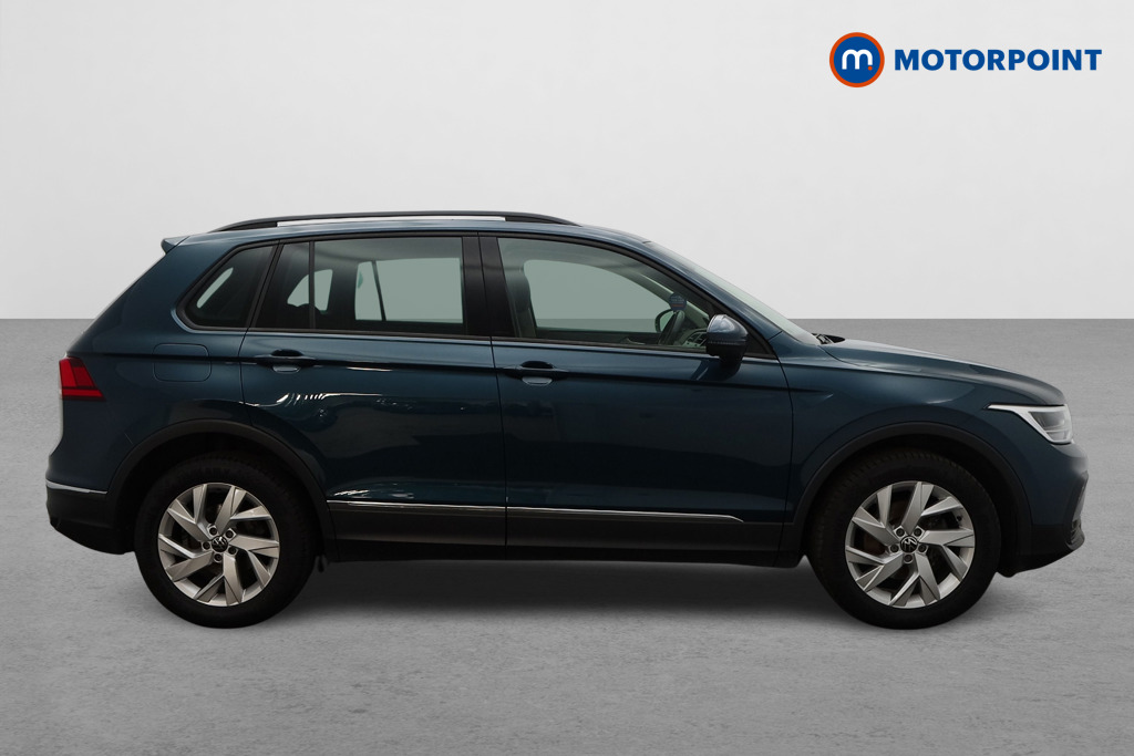 Volkswagen Tiguan Life Automatic Petrol SUV - Stock Number (1672605) - Drivers side