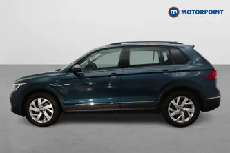 Volkswagen Tiguan Life Automatic Petrol SUV - Stock Number (1672605) - Passenger side