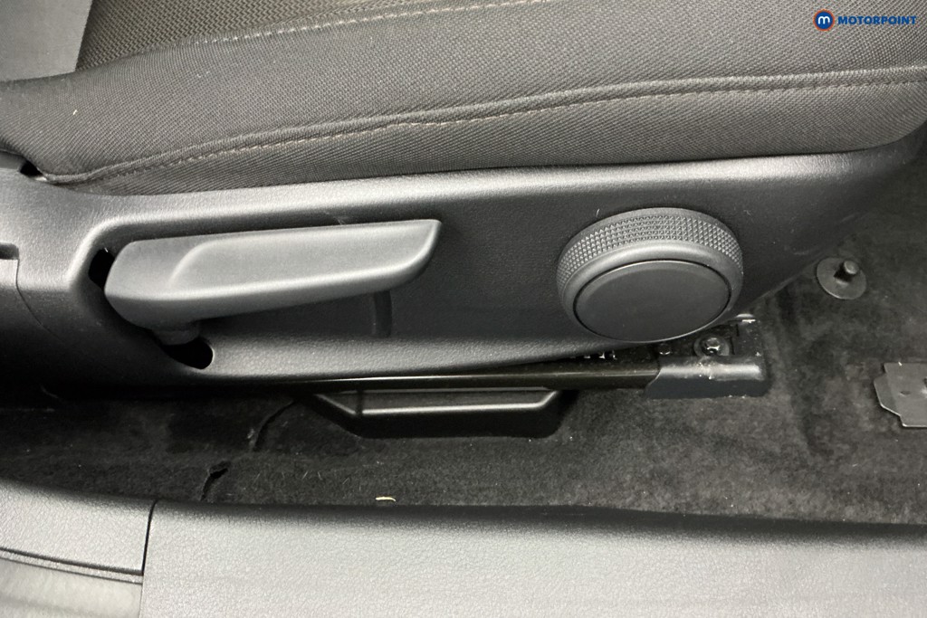 Mazda 3 Exclusive-Line Automatic Petrol Hatchback - Stock Number (1672969) - 23rd supplementary image