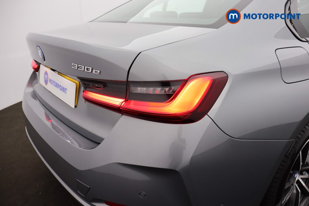 BMW 3 Series Sport Automatic Petrol Plug-In Hybrid Saloon - Stock Number (1675969) - 23rd supplementary image