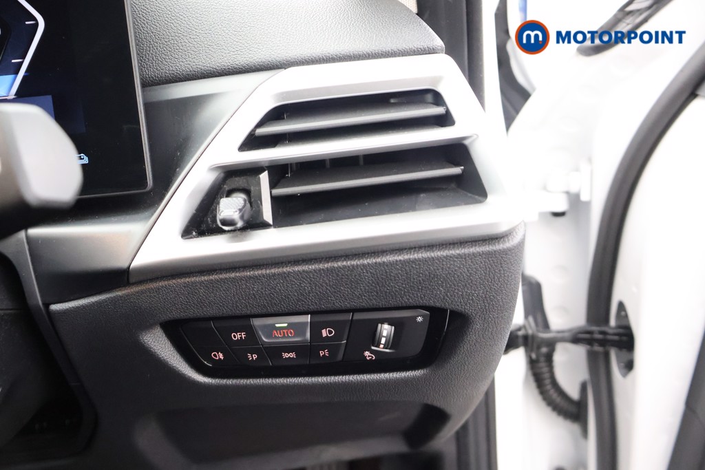 BMW 3 Series Sport Automatic Petrol Plug-In Hybrid Estate - Stock Number (1675970) - 7th supplementary image