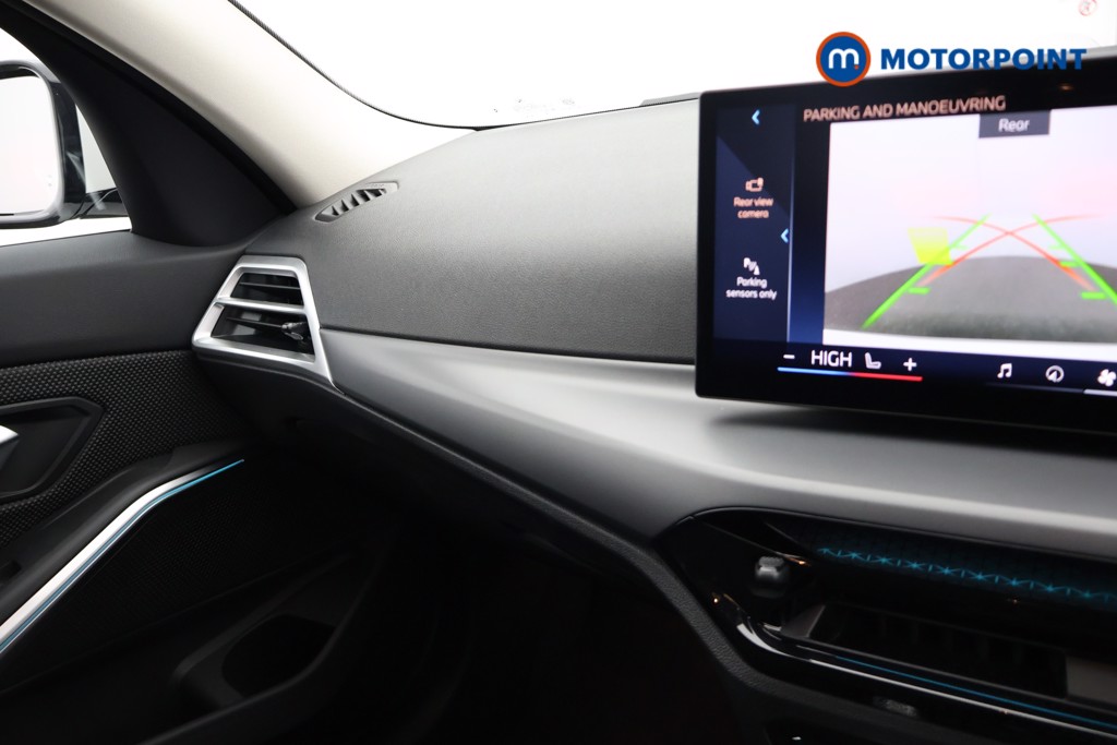BMW 3 Series Sport Automatic Petrol Plug-In Hybrid Estate - Stock Number (1675970) - 11th supplementary image