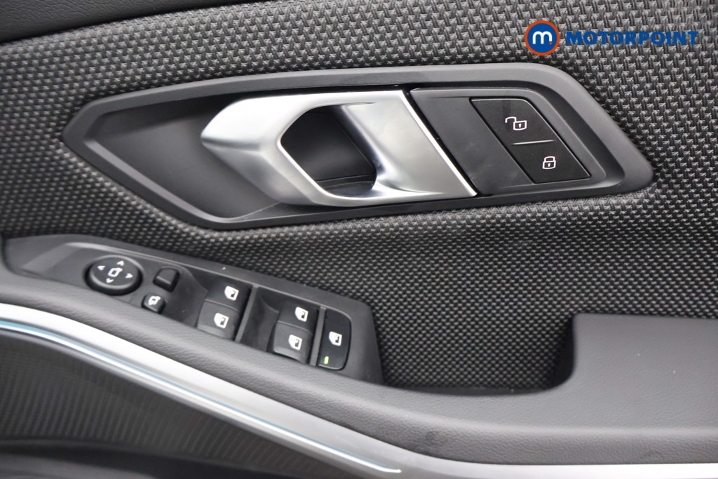 BMW 3 Series Sport Automatic Petrol Plug-In Hybrid Estate - Stock Number (1675970) - 14th supplementary image