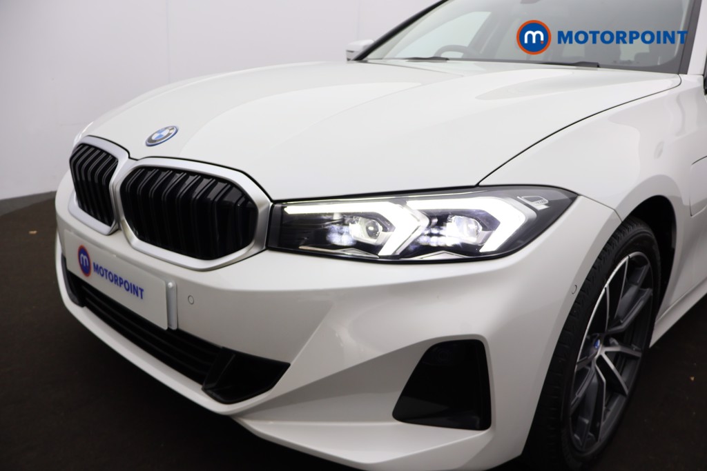 BMW 3 Series Sport Automatic Petrol Plug-In Hybrid Estate - Stock Number (1675970) - 35th supplementary image