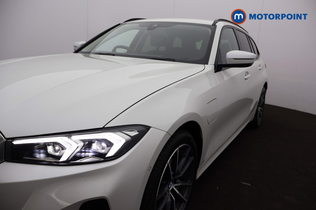 BMW 3 Series Sport Automatic Petrol Plug-In Hybrid Estate - Stock Number (1675970) - 36th supplementary image