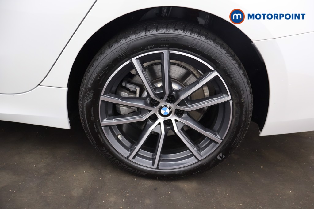 BMW 3 Series Sport Automatic Petrol Plug-In Hybrid Estate - Stock Number (1675970) - 38th supplementary image