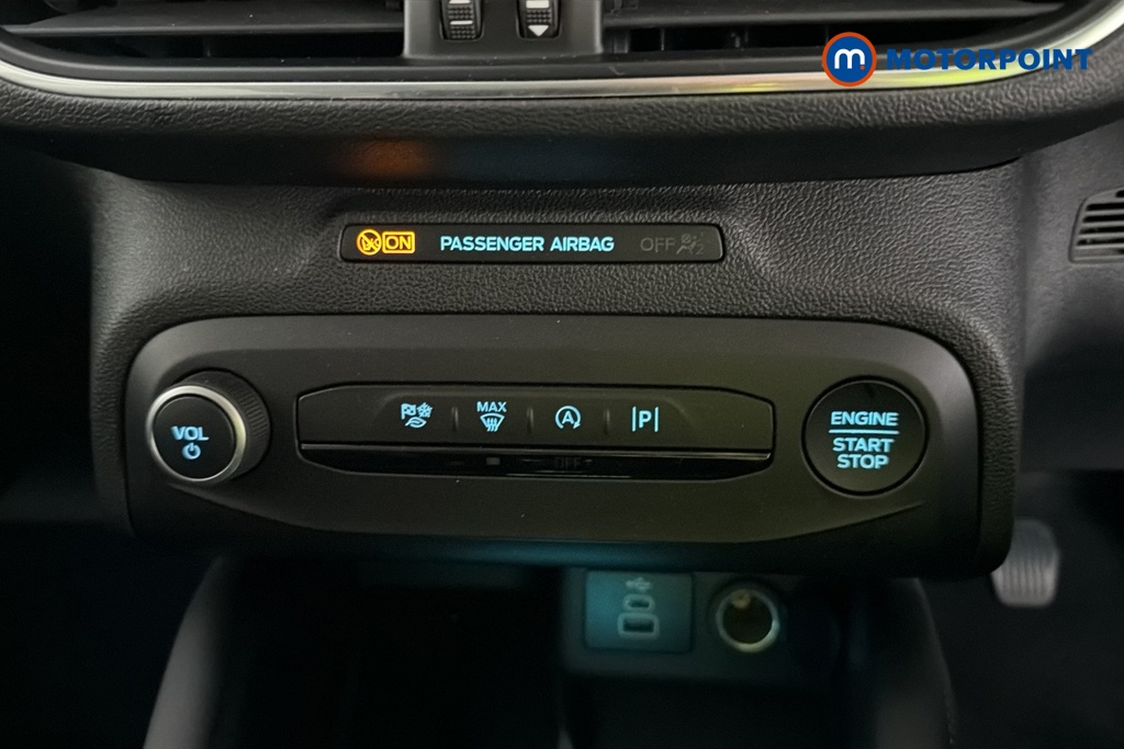 Ford Focus Titanium X Manual Petrol Hatchback - Stock Number (1676030) - 12th supplementary image