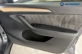 Tesla Model Y Long Range Automatic Electric SUV - Stock Number (1676219) - 18th supplementary image