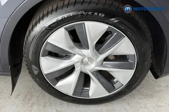 Tesla Model Y Long Range Automatic Electric SUV - Stock Number (1676219) - 47th supplementary image