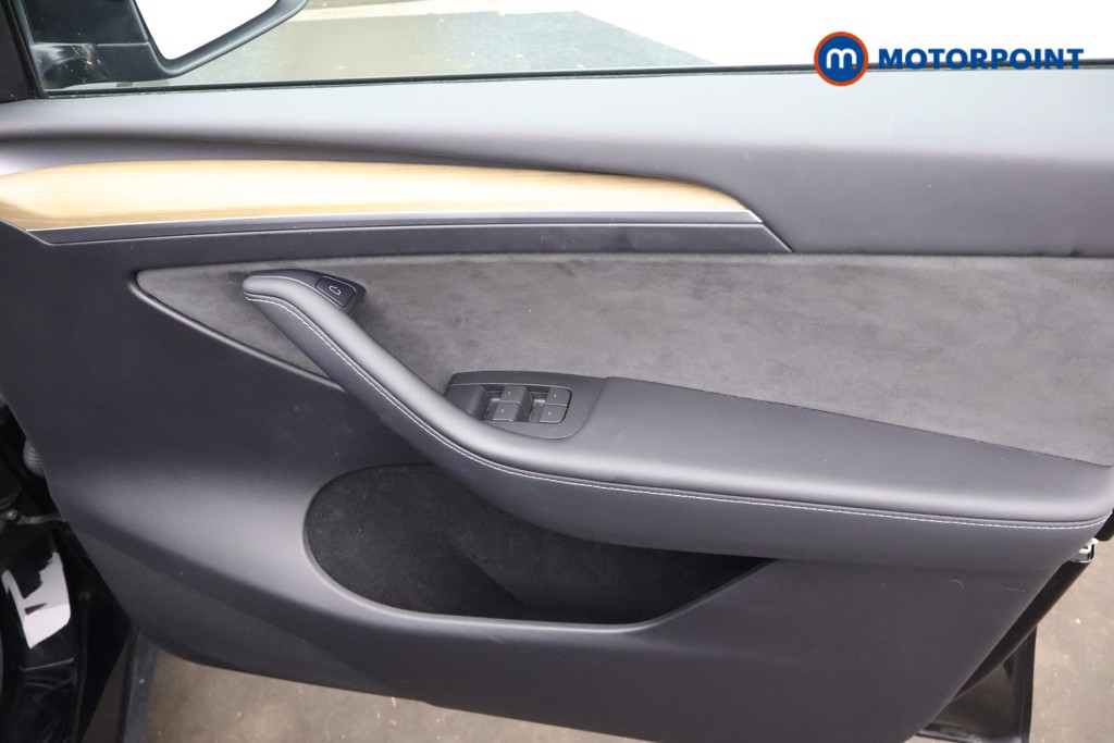Tesla Model Y Long Range Automatic Electric SUV - Stock Number (1676589) - 10th supplementary image