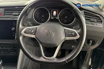 Volkswagen Tiguan Life Automatic Petrol SUV - Stock Number (1677345) - 2nd supplementary image