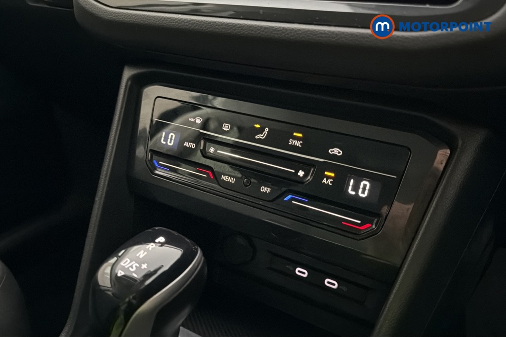 Volkswagen Tiguan Life Automatic Petrol SUV - Stock Number (1677345) - 12th supplementary image