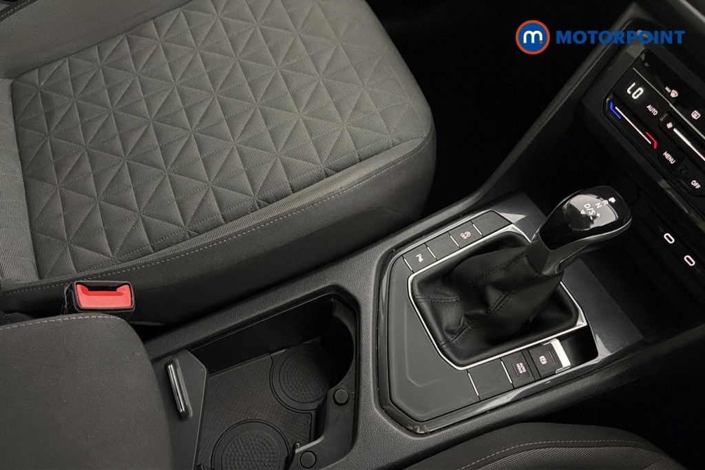 Volkswagen Tiguan Life Automatic Petrol SUV - Stock Number (1677345) - 15th supplementary image