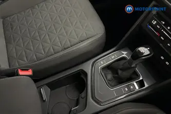 Volkswagen Tiguan Life Automatic Petrol SUV - Stock Number (1677345) - 15th supplementary image