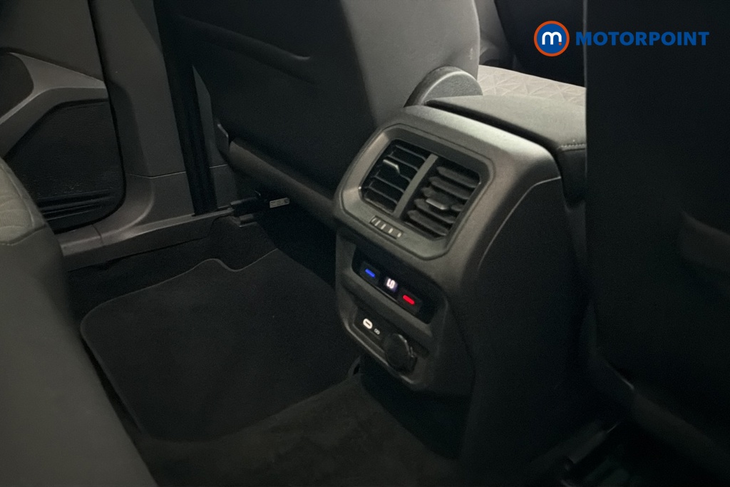 Volkswagen Tiguan Life Automatic Petrol SUV - Stock Number (1677345) - 28th supplementary image