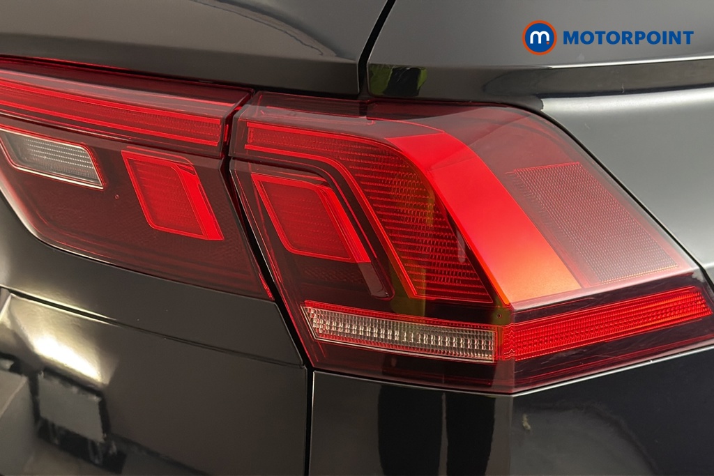 Volkswagen Tiguan Life Automatic Petrol SUV - Stock Number (1677345) - 36th supplementary image