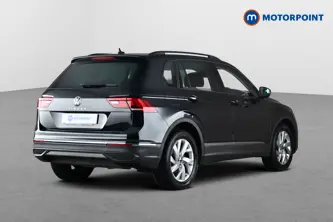 Volkswagen Tiguan Life Automatic Petrol SUV - Stock Number (1677345) - Passenger side rear corner