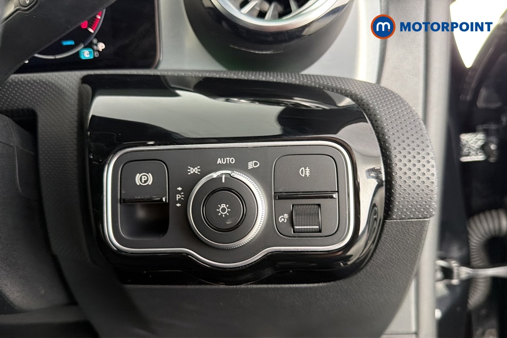 Mercedes-Benz CLA Amg Line Automatic Petrol Coupe - Stock Number (1677627) - 11th supplementary image