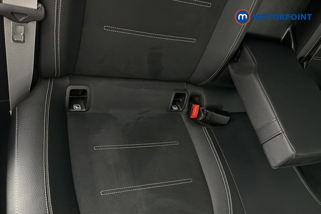Mercedes-Benz CLA Amg Line Automatic Petrol Coupe - Stock Number (1677627) - 27th supplementary image