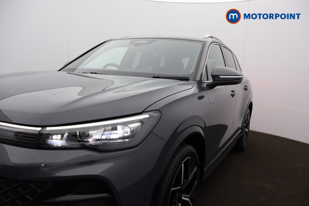 Volkswagen Tiguan R-Line Automatic Petrol SUV - Stock Number (1679016) - 37th supplementary image