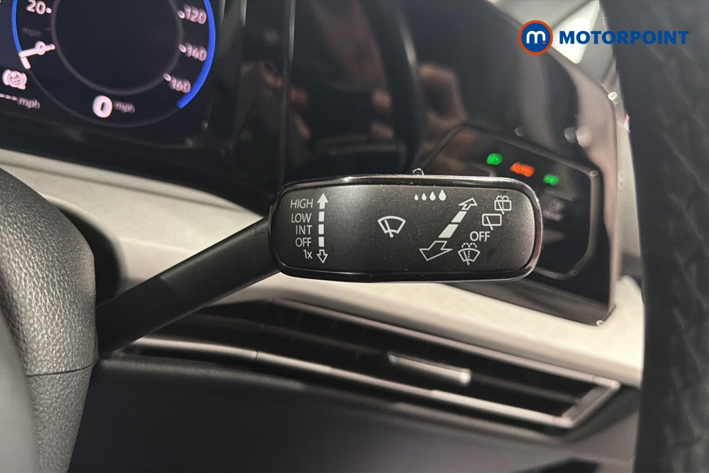 Volkswagen Golf Life Manual Petrol Hatchback - Stock Number (1679135) - 6th supplementary image