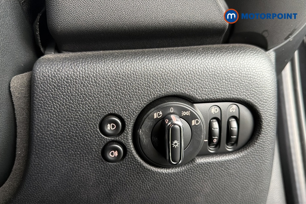 Mini Hatchback Cooper Classic Automatic Petrol Hatchback - Stock Number (1679522) - 11th supplementary image