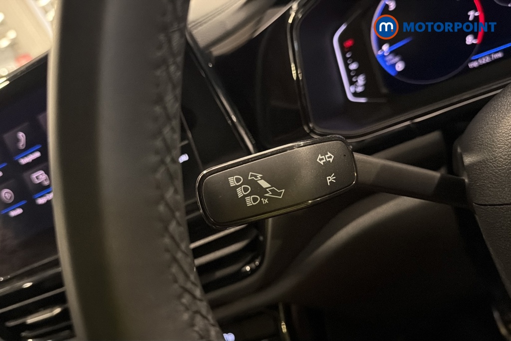 Volkswagen T-Roc Black Edition Plus Manual Petrol SUV - Stock Number (1679705) - 5th supplementary image
