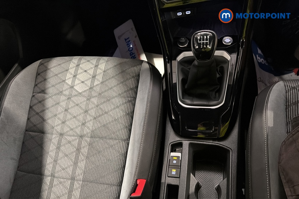 Volkswagen T-Roc Black Edition Plus Manual Petrol SUV - Stock Number (1679705) - 15th supplementary image