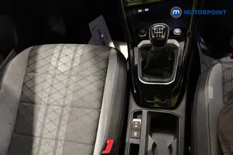 Volkswagen T-Roc Black Edition Plus Manual Petrol SUV - Stock Number (1679705) - 15th supplementary image