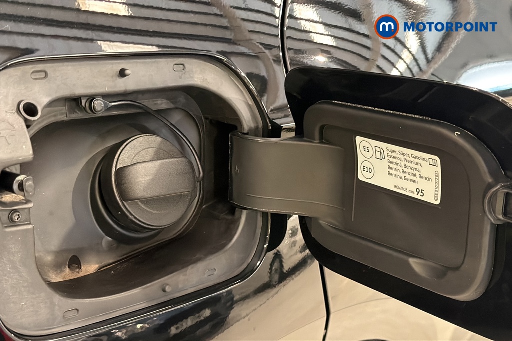 Volkswagen T-Roc Black Edition Plus Manual Petrol SUV - Stock Number (1679705) - 41st supplementary image