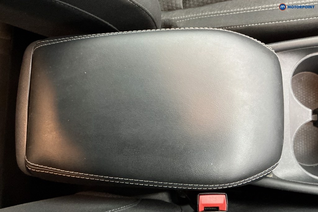 Nissan Qashqai N-Connecta Manual Petrol SUV - Stock Number (1679773) - 14th supplementary image