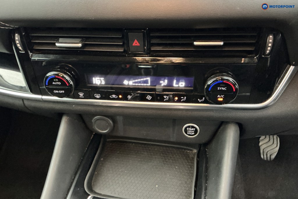 Nissan Qashqai N-Connecta Manual Petrol SUV - Stock Number (1679773) - 19th supplementary image