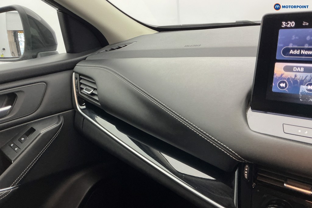 Nissan Qashqai N-Connecta Manual Petrol SUV - Stock Number (1679773) - 20th supplementary image